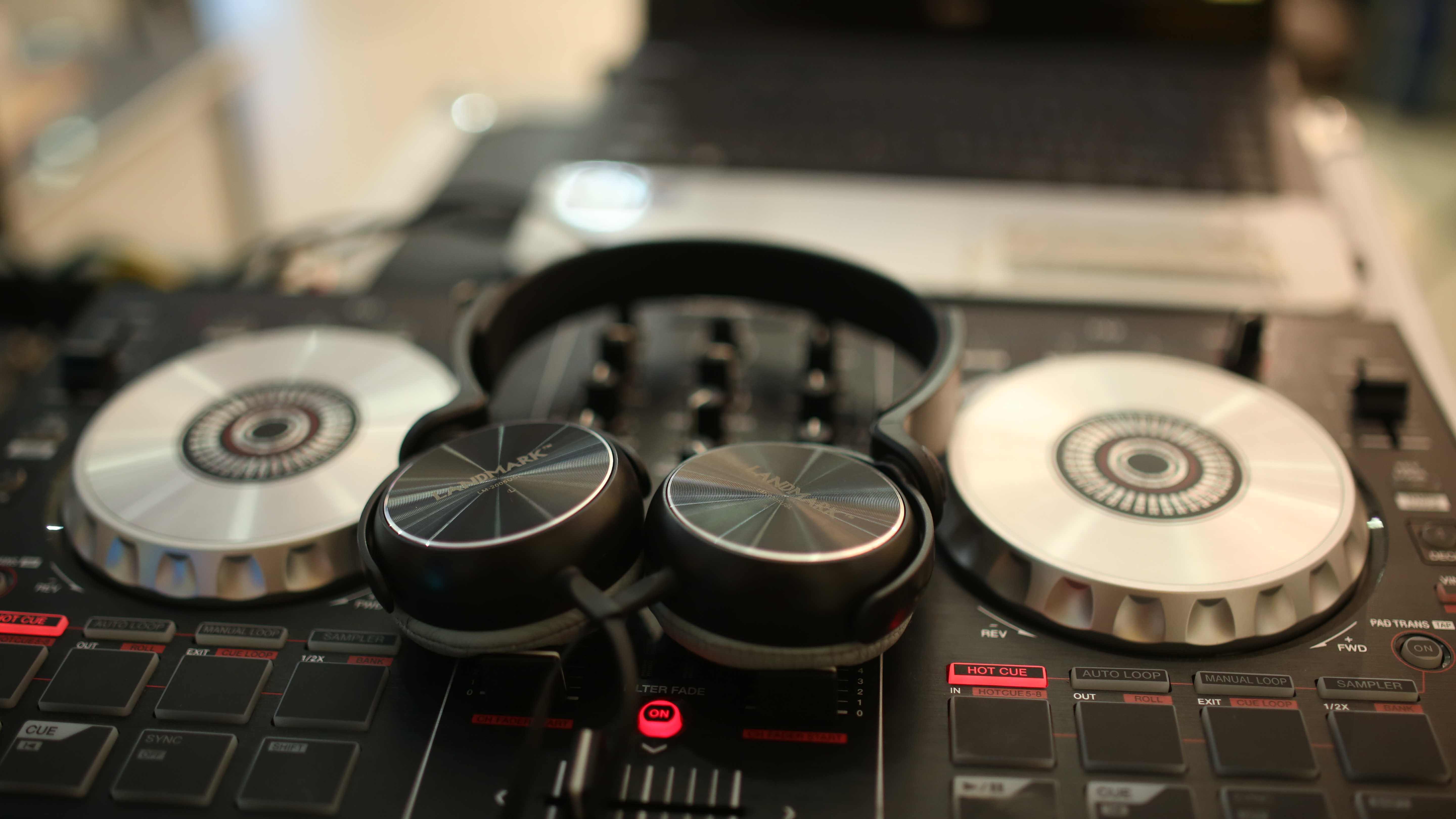 Best-Candid-Photo-in-madurai, best-candid-Photo-in-madurai,best-candid-Photo-in-madurai,Best Candid Wedding Photographer in Madurai,Best Candid Wedding Photographer in Madurai,creative-wedding-Photo-in-madurai,creative-candid-Photo-in-madurai